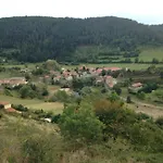 Dans Un Village De Caractere