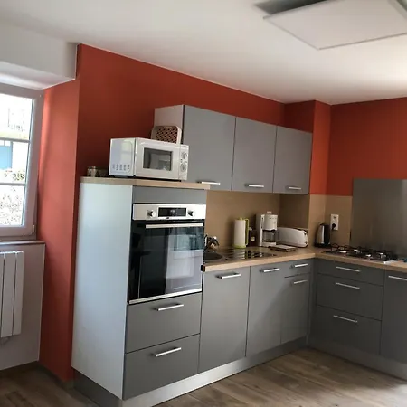 Gospodarstwo wiejskie Dans Un Village De Caractere Goudet