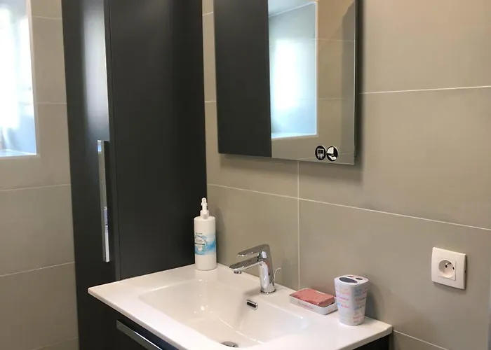 Dans Un Village De Caractere